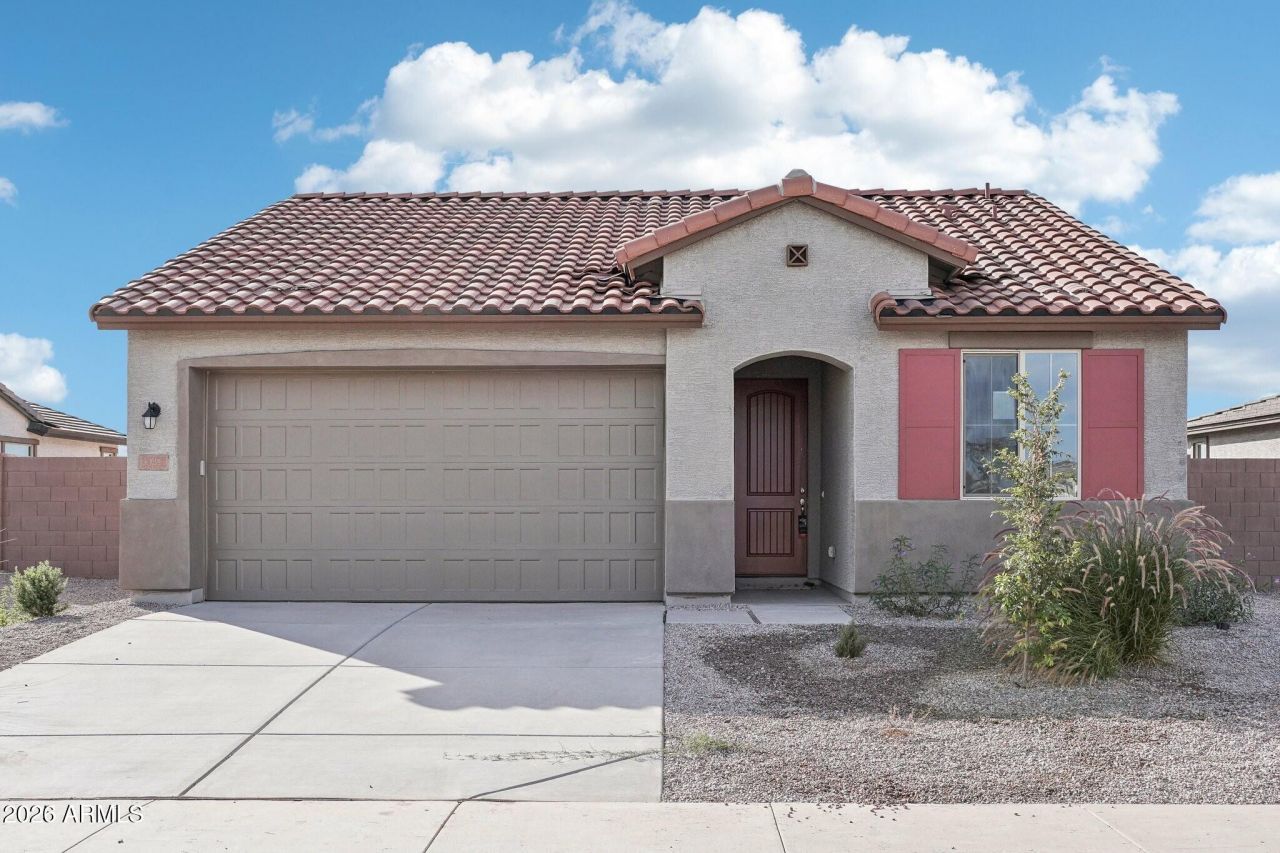 15611 W Hackamore Drive, Surprise, AZ 85387 Main Photo