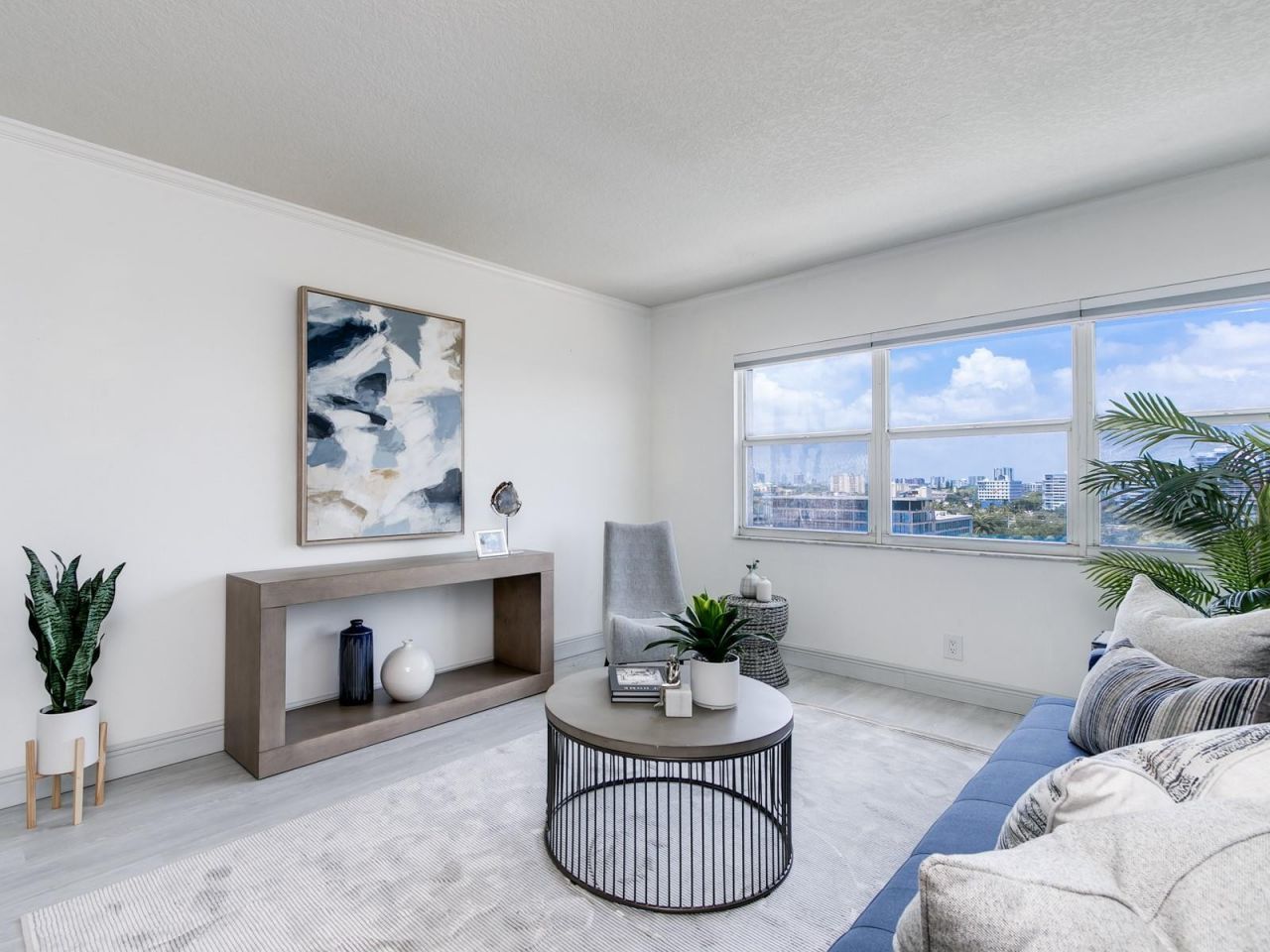 2555 NE 11th St, Unit PH1, Fort Lauderdale, FL 33304 Photo