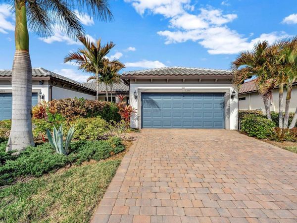 5276 Unity Sq, Vero Beach, FL 32967