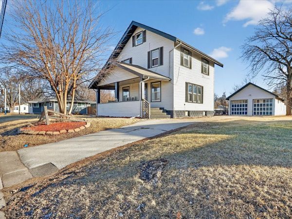 825 Harlem Road, Machesney Park, IL 61115