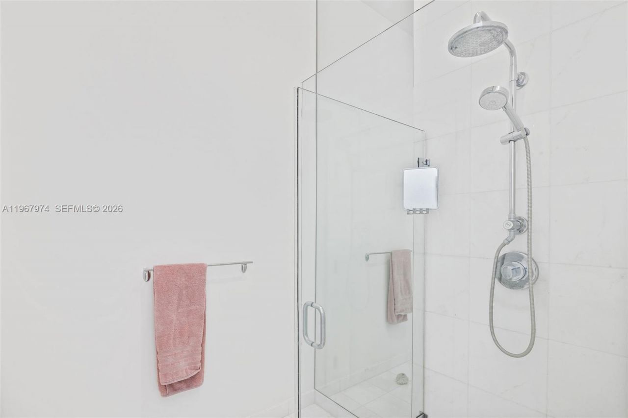 2001 Meridian Ave , Unit 107, Miami Beach, FL 33139 Photo