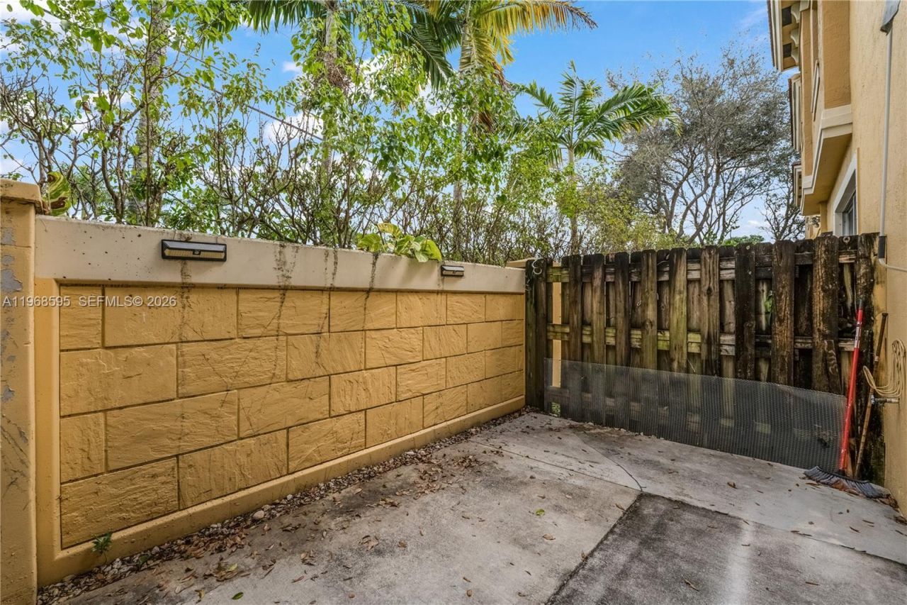 1855 SW 89th Ter, Unit 1855, Miramar, FL 33025 Photo