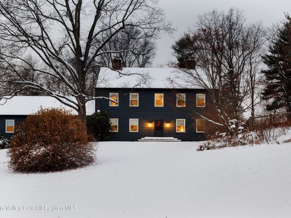 286 Blue Hill Road, Hudson, NY 12534