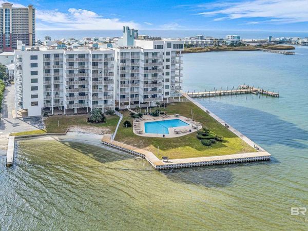 1516 Sandpiper Lane, Unit 302, Gulf Shores, AL 36542