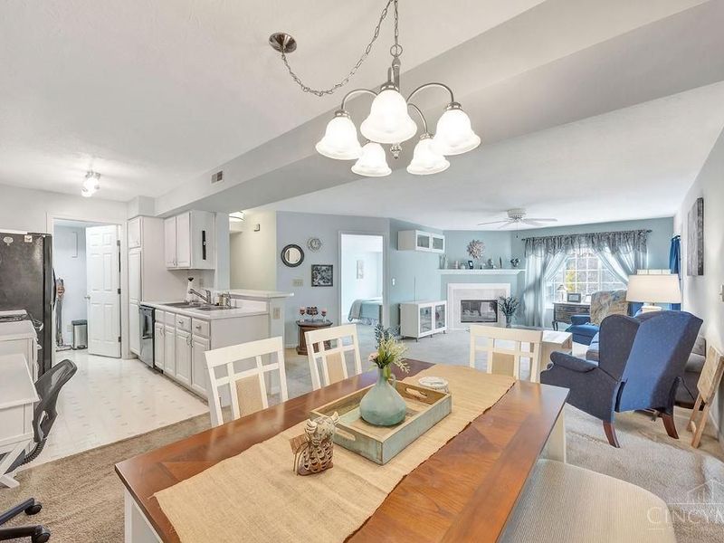 4281 Defender Drive, Unit 202, Cincinnati, OH 45252 Photo 2