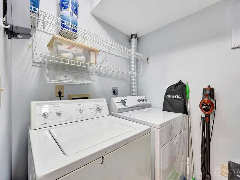 4281 Defender Drive, Unit 202, Cincinnati, OH 45252 Photo 23