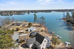 852 Misty Harbor Road photo 4