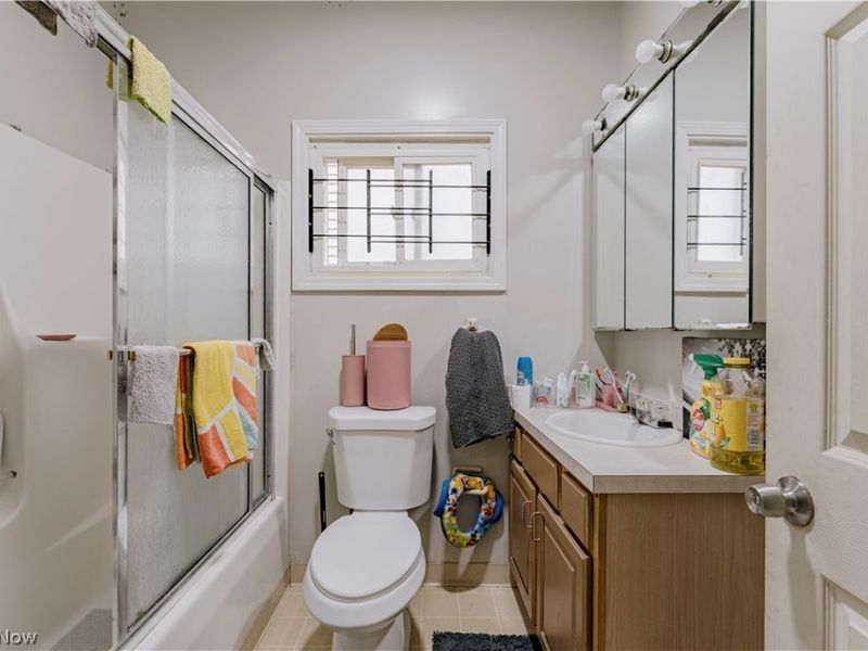 3103 Ruby Avenue, Cleveland, OH 44109 Photo 19