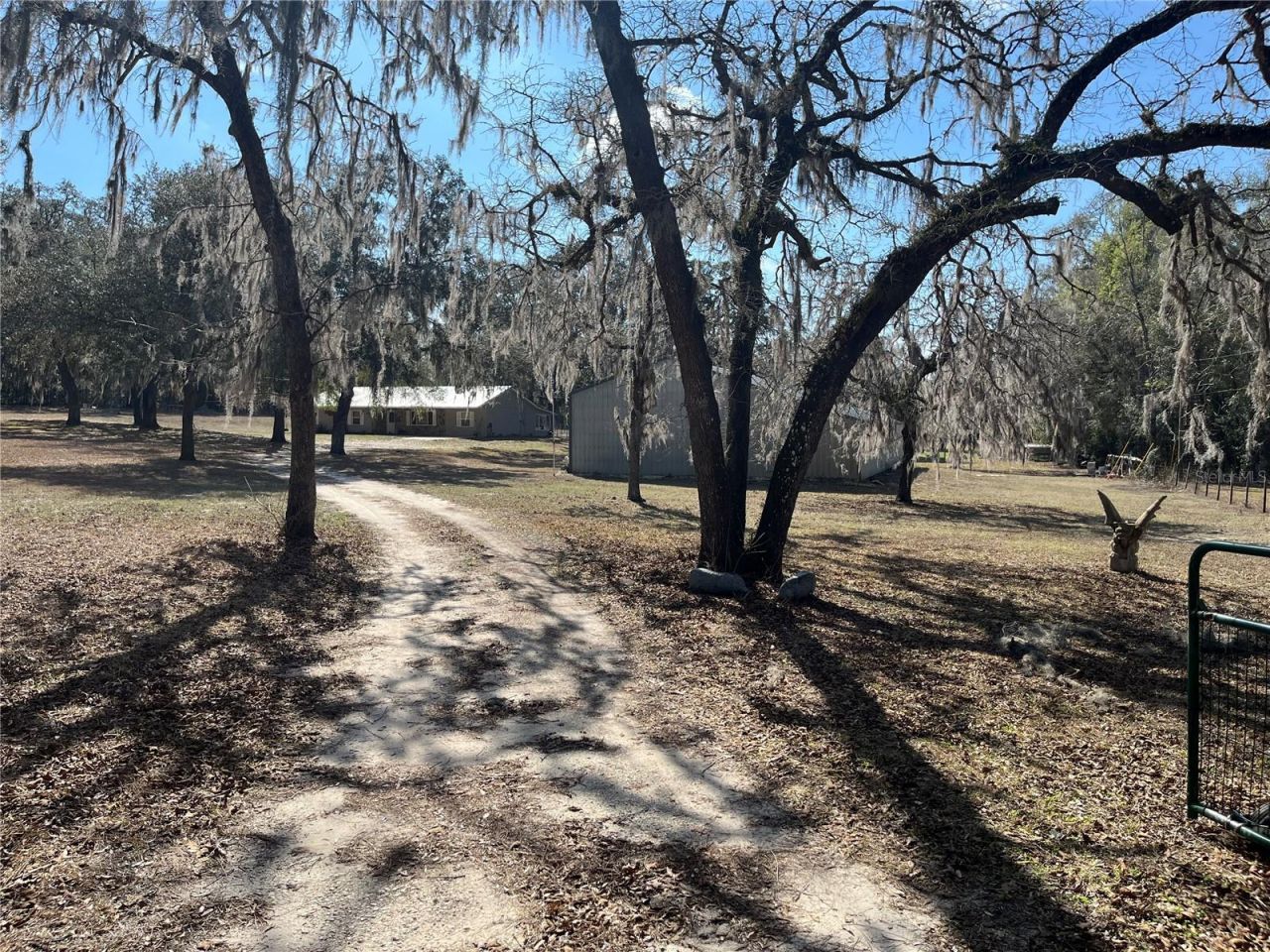 27120 La Paloma Lane, Brooksville, FL 34602 Photo