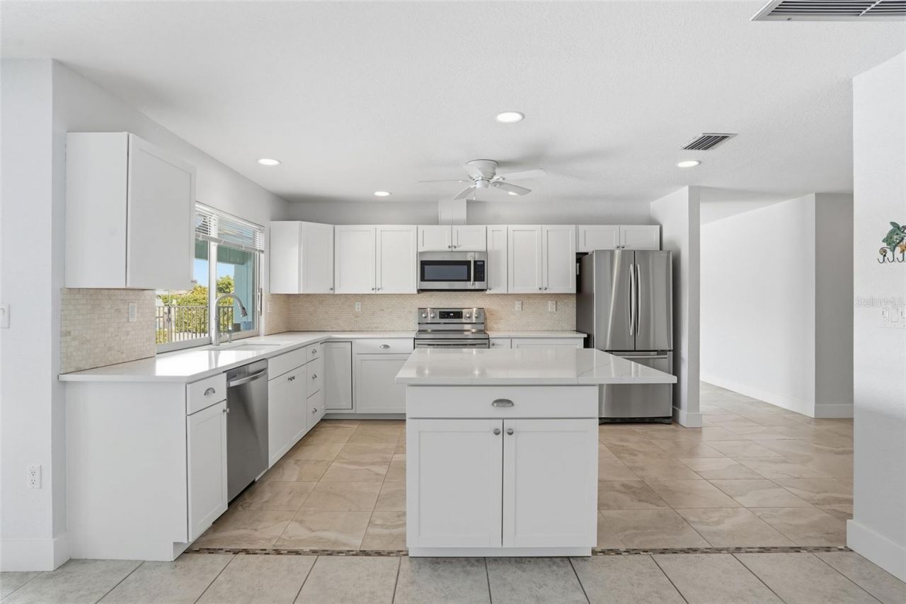 405 Tower Drive, Cape Coral, FL 33904 Photo