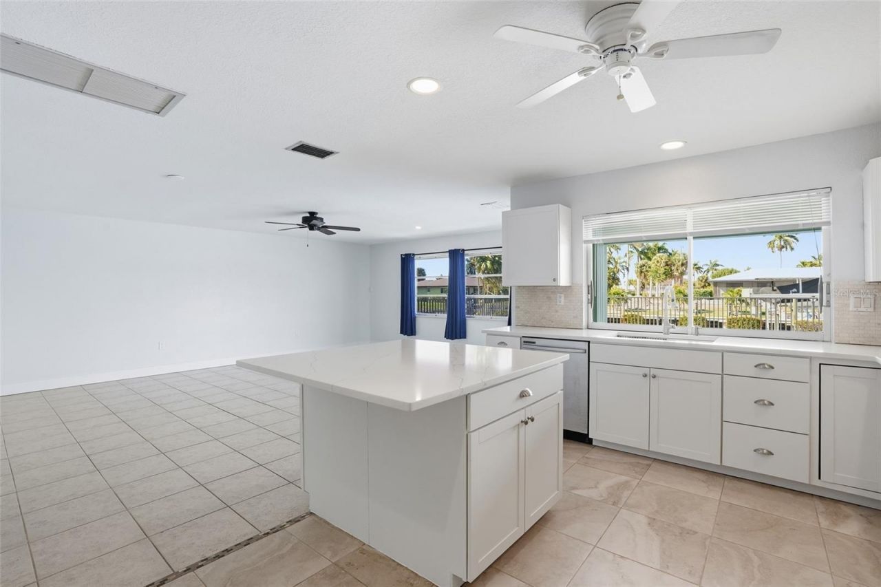 405 Tower Drive, Cape Coral, FL 33904 Photo