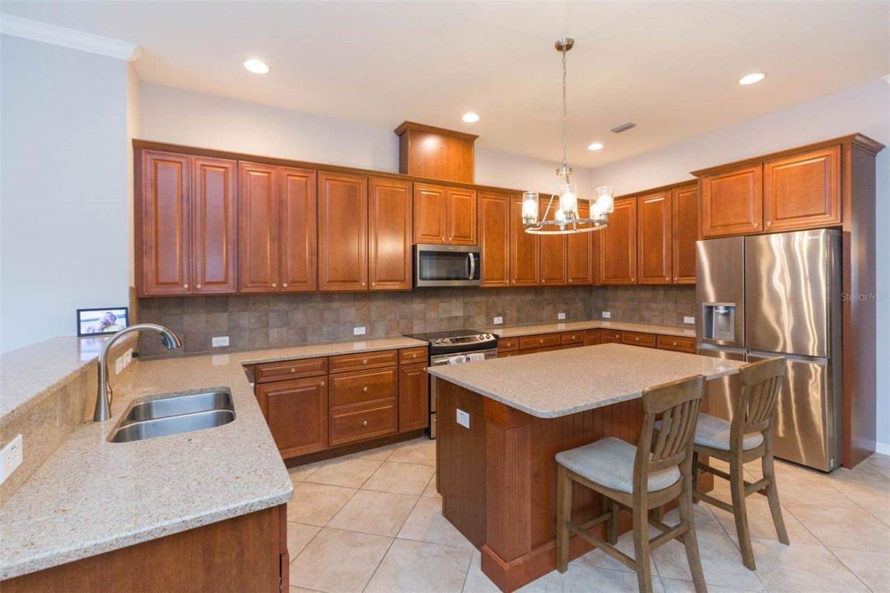 7051 Derwent Glen Circle, Land O Lakes, FL 34637 Photo