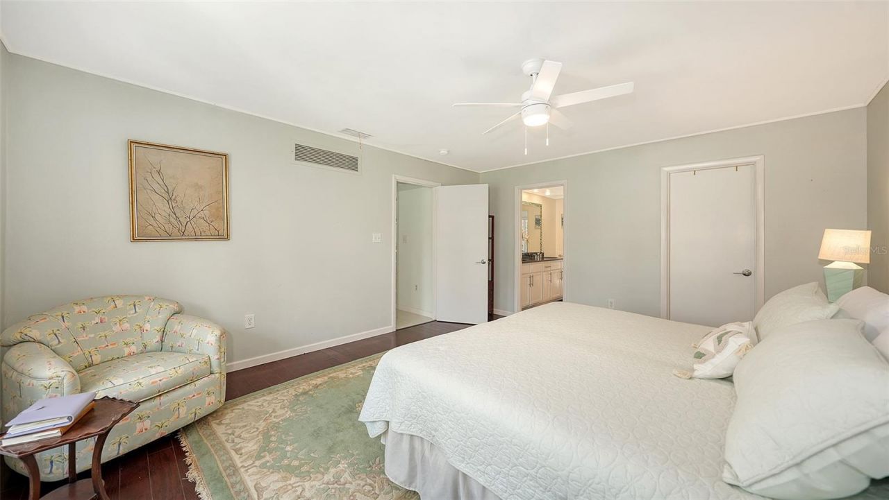 5324 Siesta Court, Sarasota, FL 34242 Photo