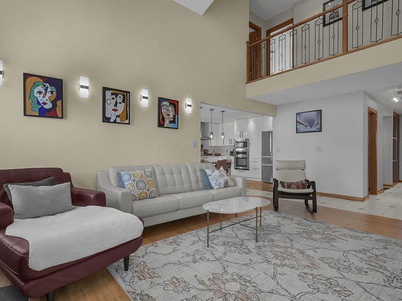 9246 Windy Creek Drive, Columbus, OH 43240 Photo 12