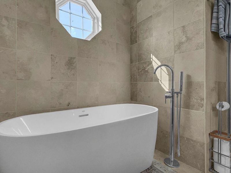 9246 Windy Creek Drive, Columbus, OH 43240 Photo 30