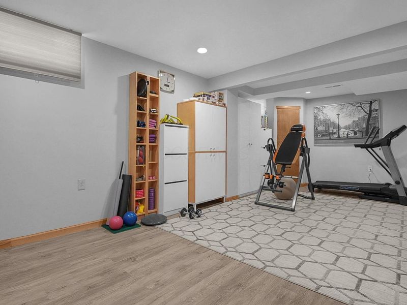 9246 Windy Creek Drive, Columbus, OH 43240 Photo 31