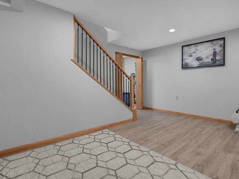 9246 Windy Creek Drive, Columbus, OH 43240 Photo 32