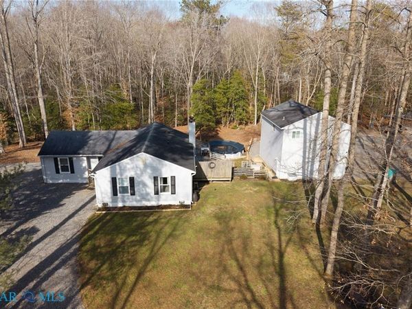 6851 Cedar Lake Drive, Gloucester, VA 23061