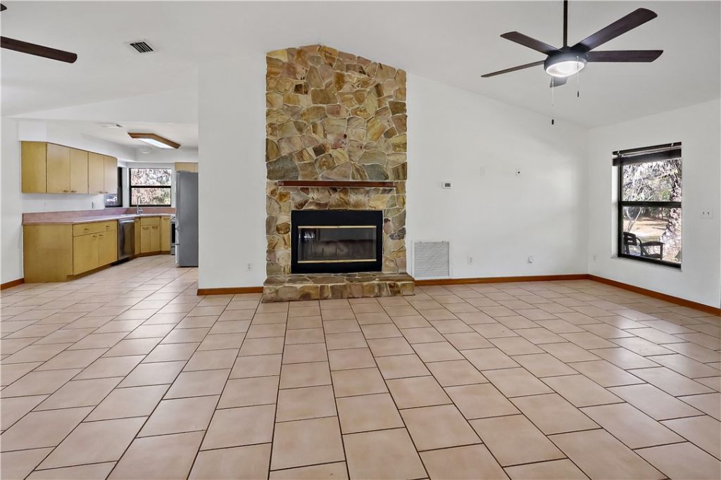 12385 79th Street, Fellsmere, FL 32948 Photo