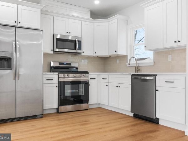 119 HEMLOCK AVENUE, LAUREL SPRINGS, NJ 08021