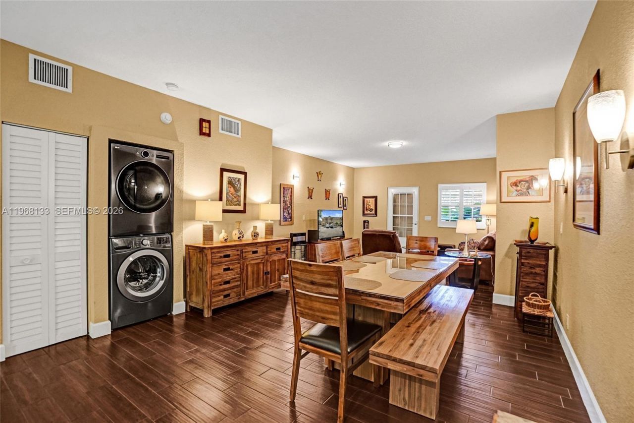 4812 Washington St, Unit 3, Hollywood, FL 33021 Photo