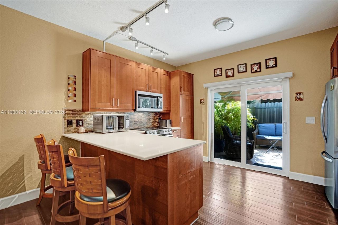 4812 Washington St, Unit 3, Hollywood, FL 33021 Photo