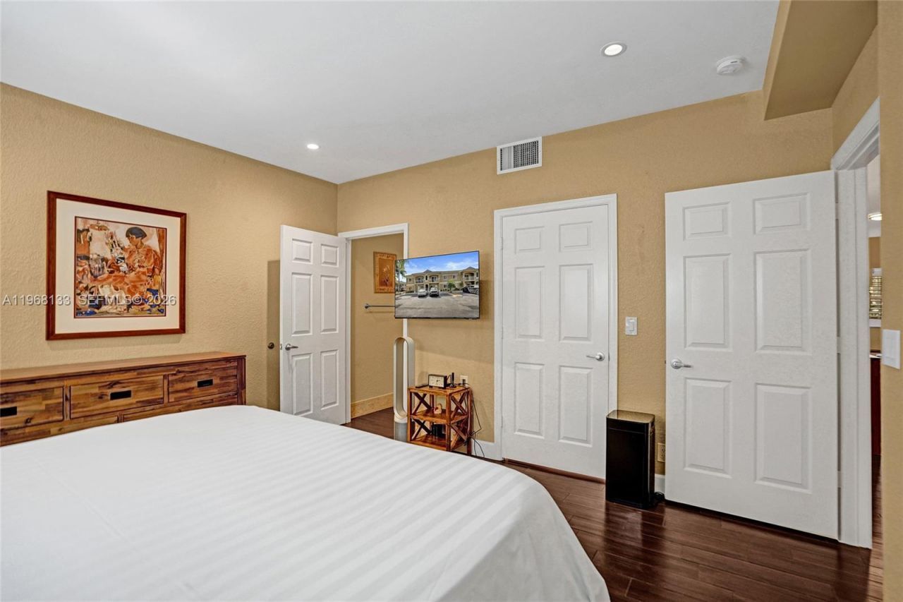 4812 Washington St, Unit 3, Hollywood, FL 33021 Photo