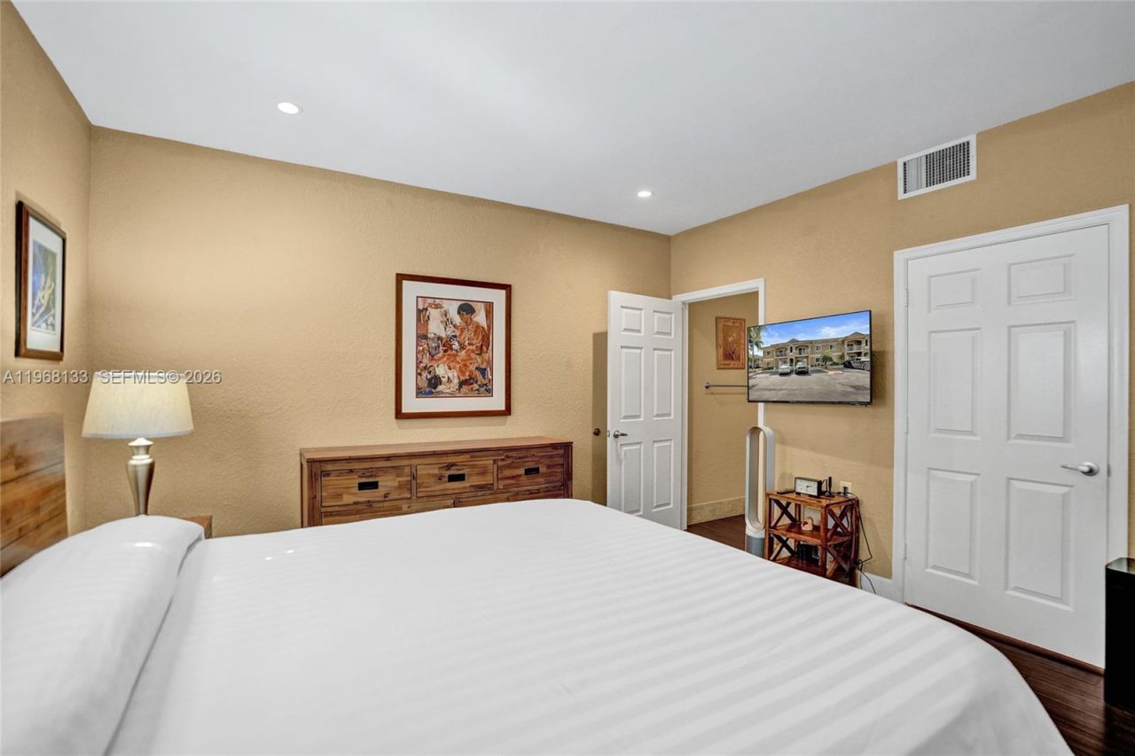 4812 Washington St, Unit 3, Hollywood, FL 33021 Photo