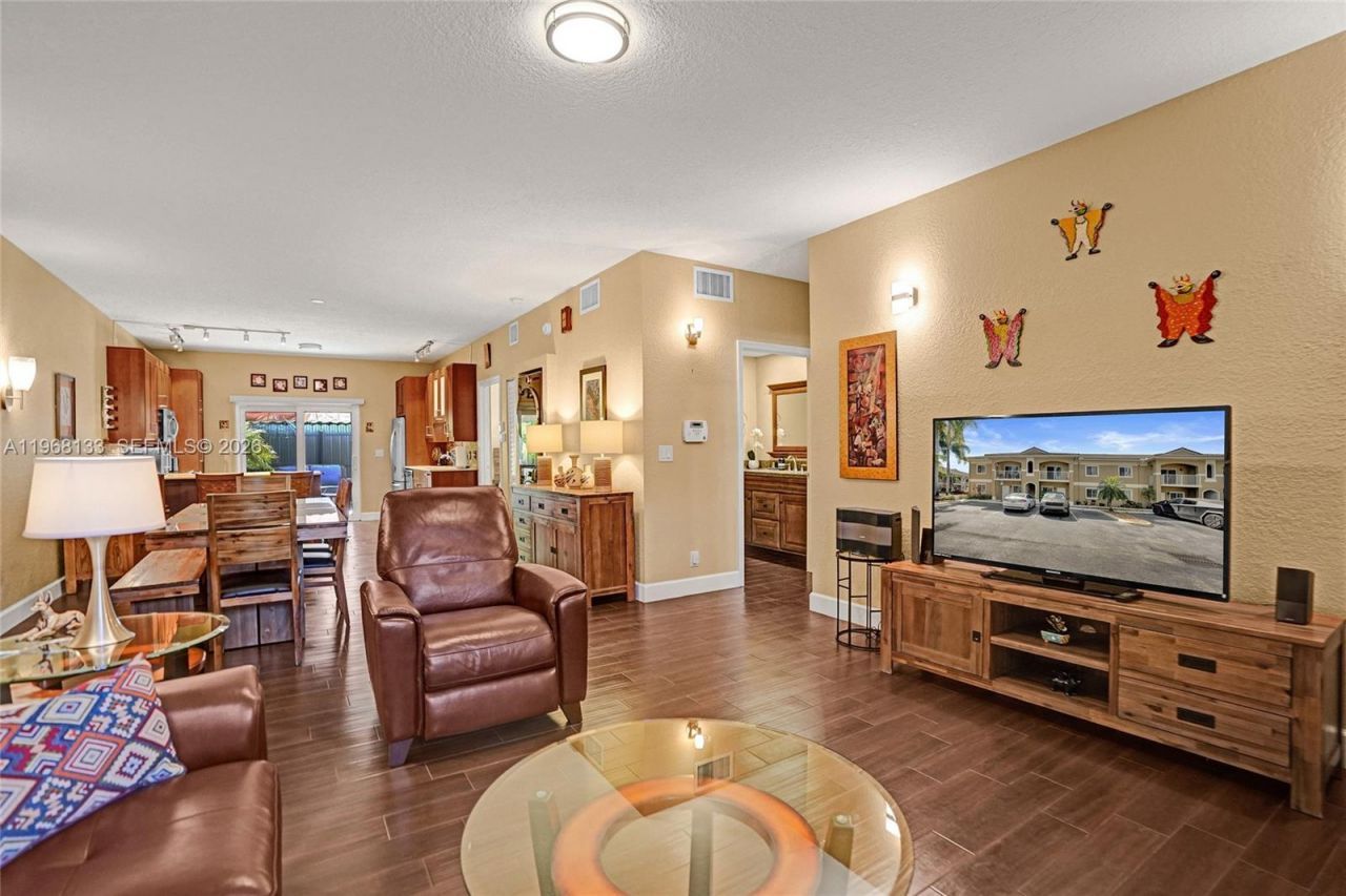 4812 Washington St, Unit 3, Hollywood, FL 33021 Photo