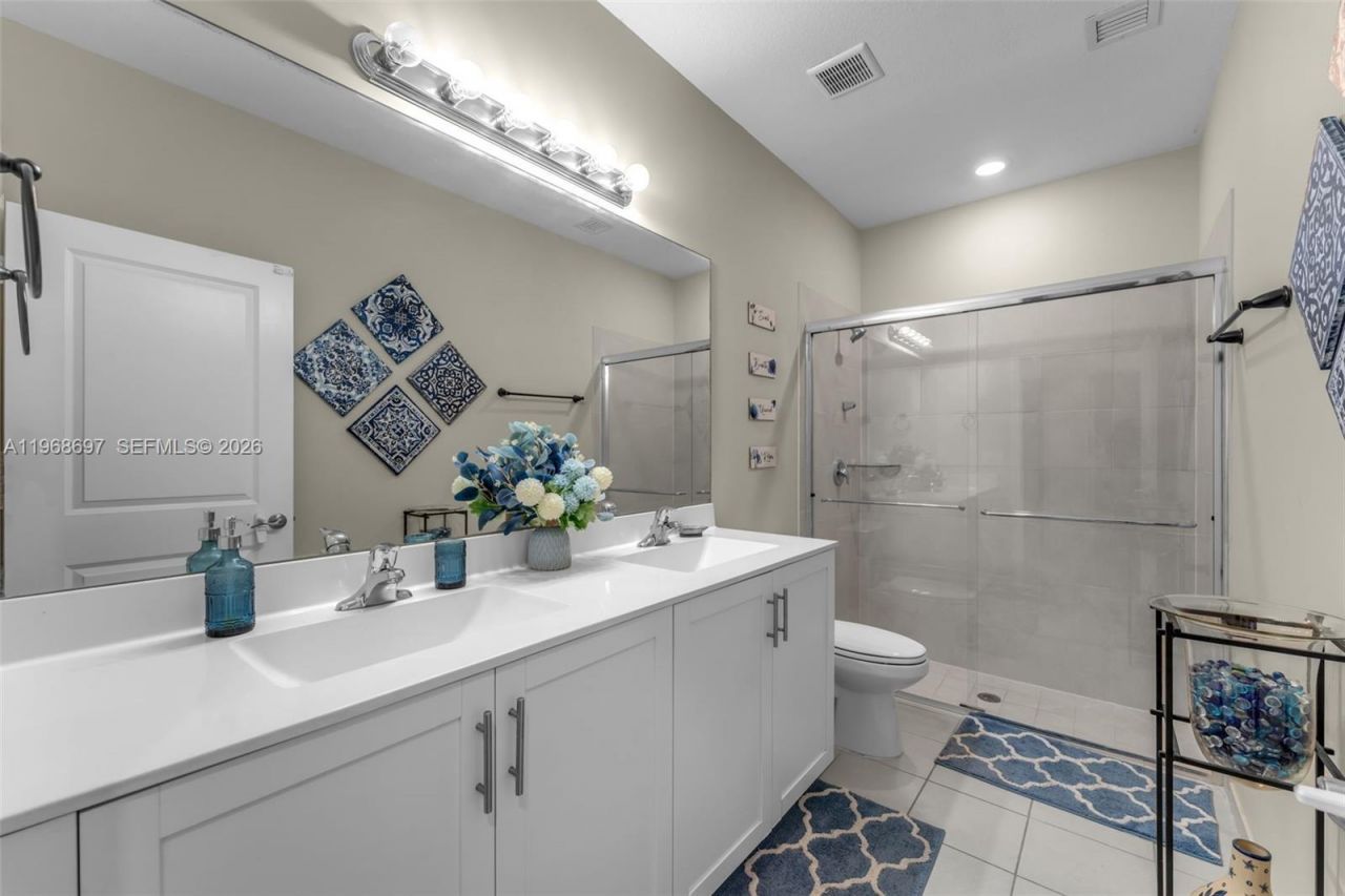 2484 SE 2nd St, Homestead, FL 33033 Photo