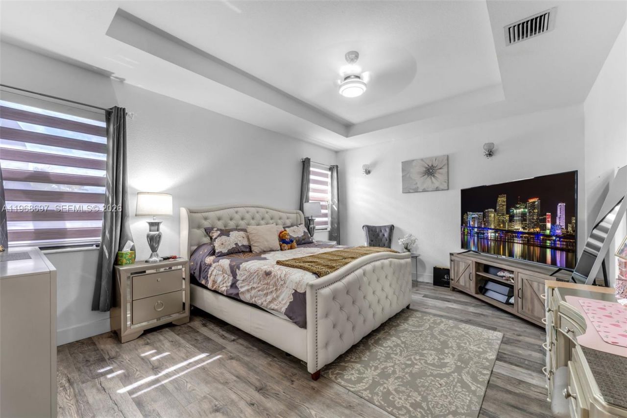 2484 SE 2nd St, Homestead, FL 33033 Photo