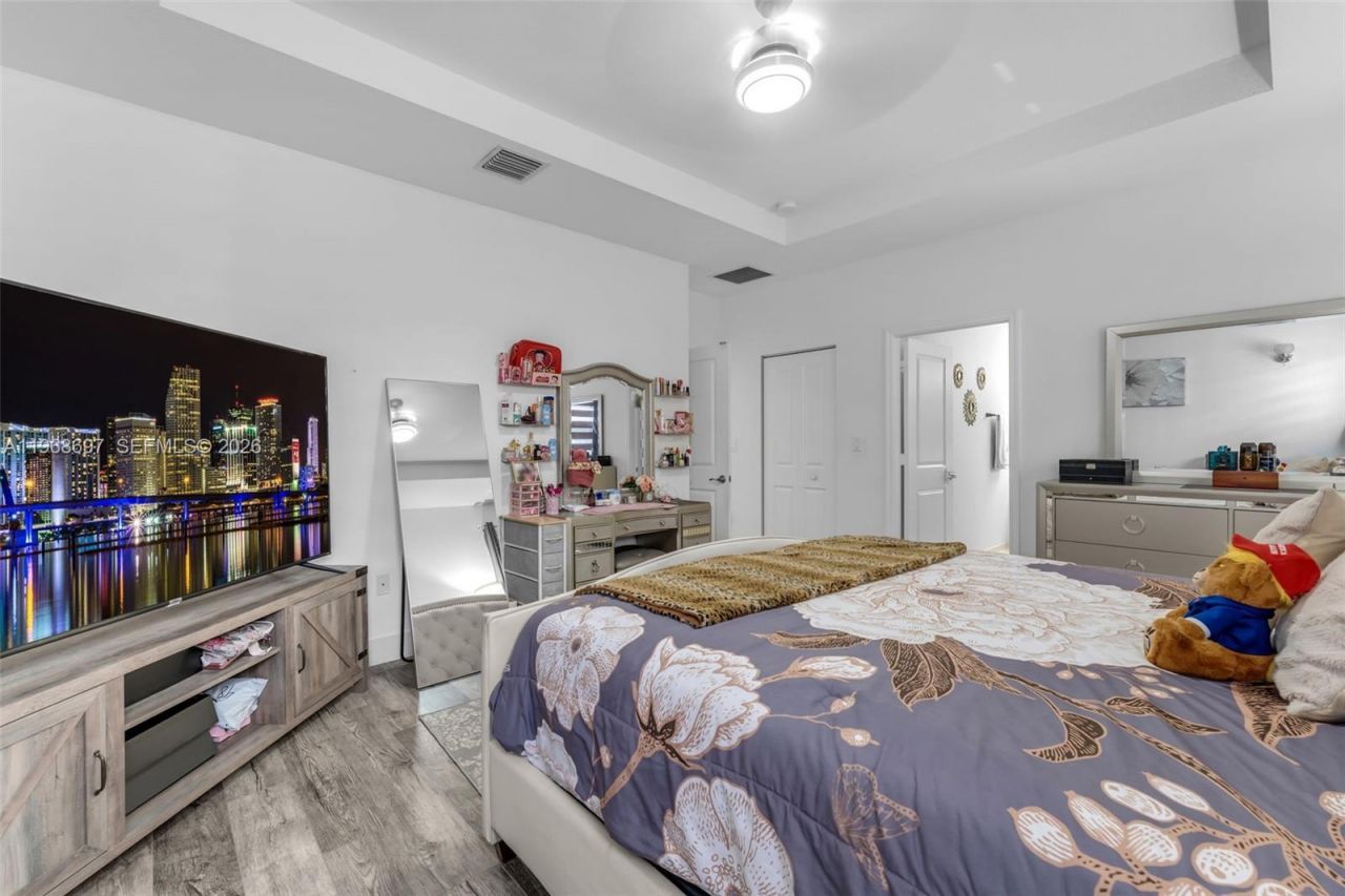 2484 SE 2nd St, Homestead, FL 33033 Photo