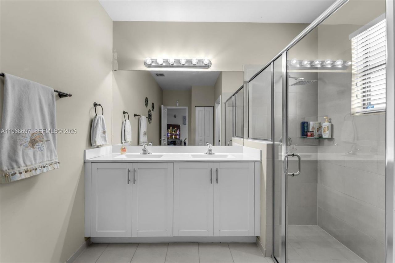 2484 SE 2nd St, Homestead, FL 33033 Photo