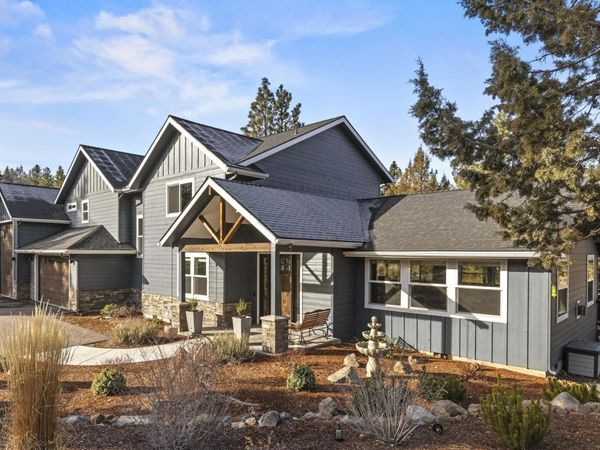 9536 Kestrel Road, Klamath Falls, OR 97601