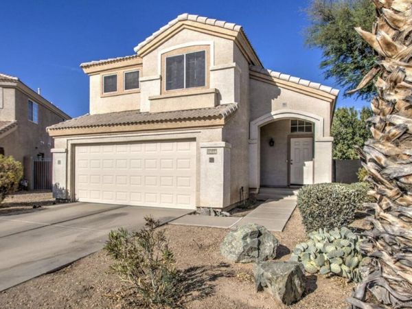 13556 W DESERT FLOWER Drive, Goodyear, AZ 85395