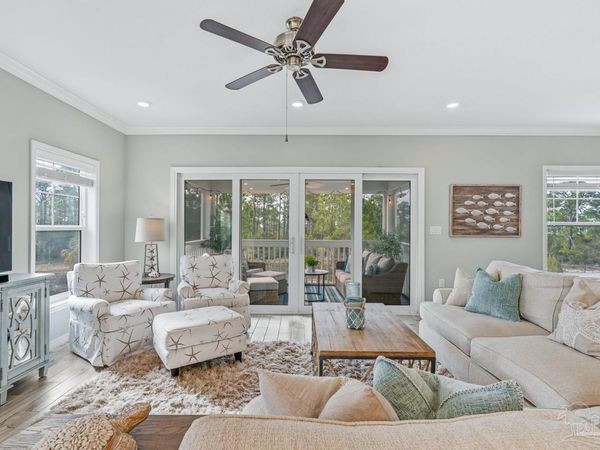 6597 Carlinga Dr, Pensacola, FL 32507