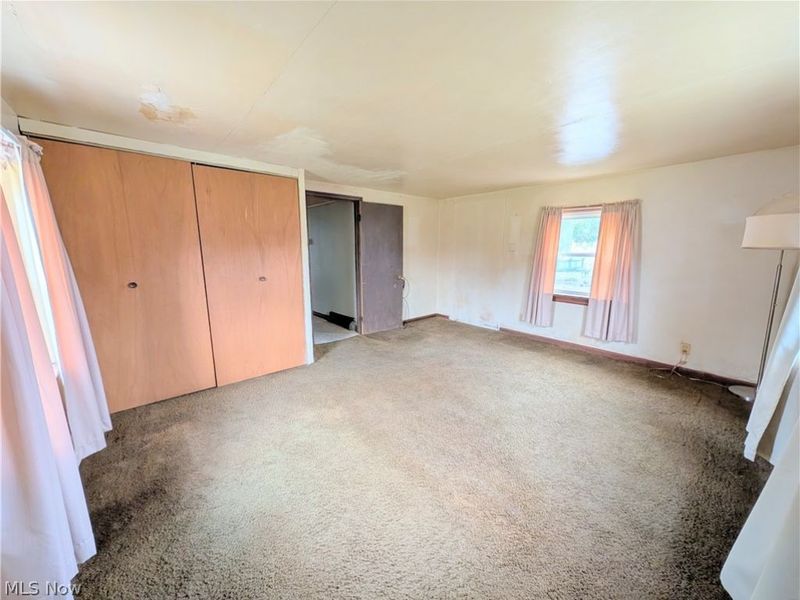 2000 Stake Drive, Green, OH 44232 Photo 13