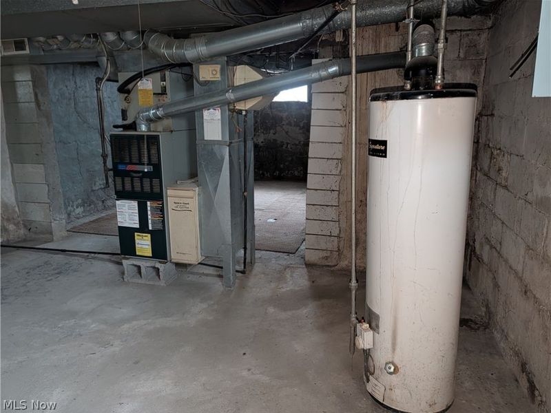 2000 Stake Drive, Green, OH 44232 Photo 17