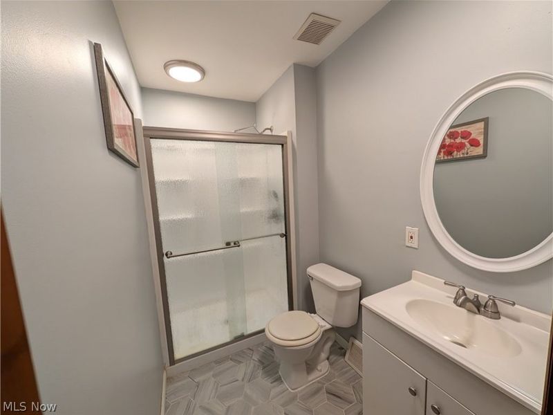 2000 Stake Drive, Green, OH 44232 Photo 8