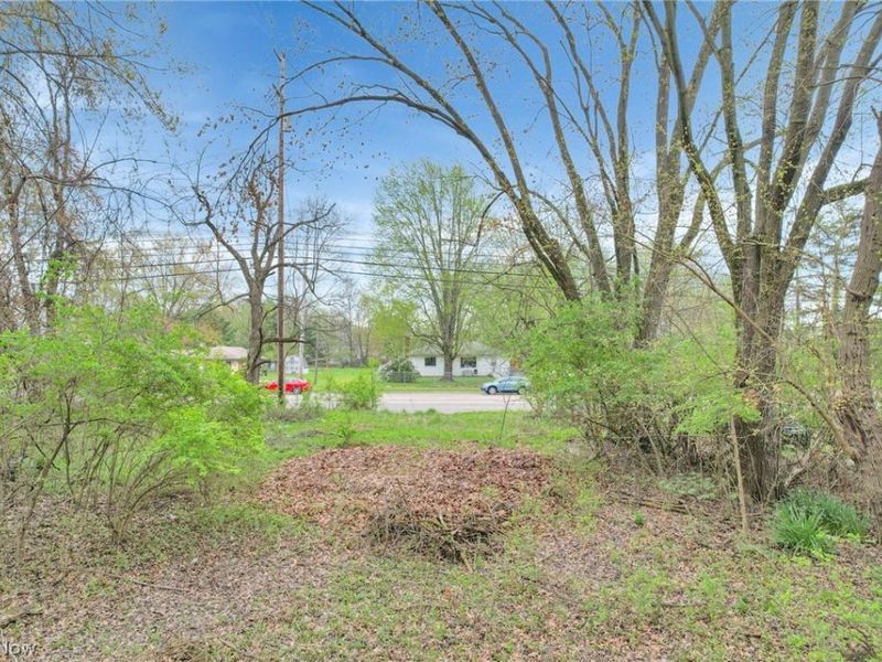 2423 Stelzer Road, Columbus, OH 43219 Photo 6