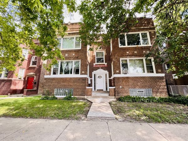 209 N Kolmar Avenue, Unit 1S, Chicago, IL 60624