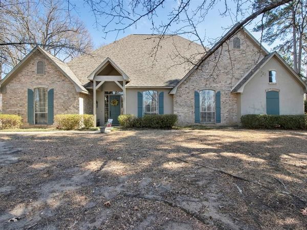 3800 Holly Ridge Drive, Longview, TX 75605