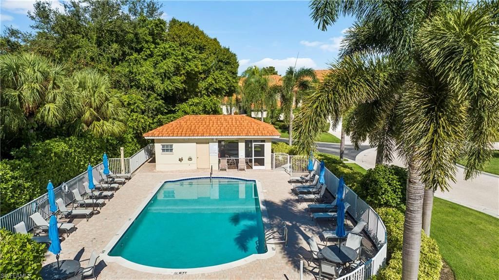1190 Egrets Walk Cir, Unit 103, Naples, FL 34108 Photo