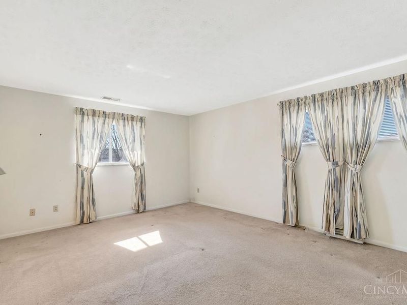 818 Rosetree Lane, Cincinnati, OH 45230 Photo 15