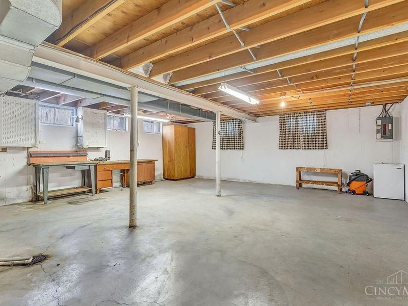 818 Rosetree Lane, Cincinnati, OH 45230 Photo 30