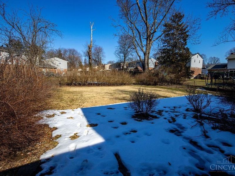 818 Rosetree Lane, Cincinnati, OH 45230 Photo 35