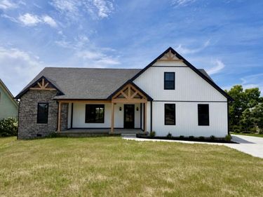 7046 Arbor Meadow Way, Versailles, KY 40383