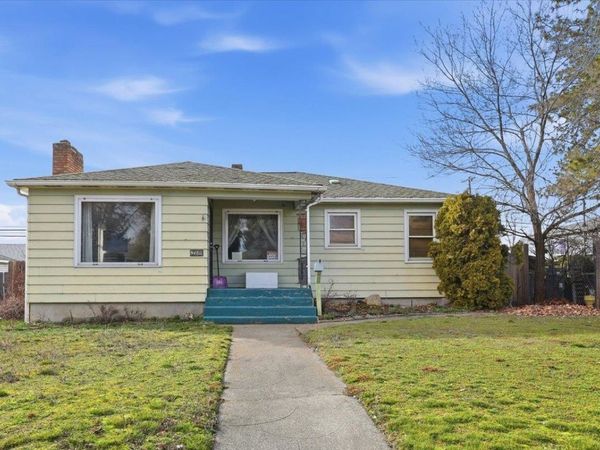 4811 N Maple St, Spokane, WA 99205