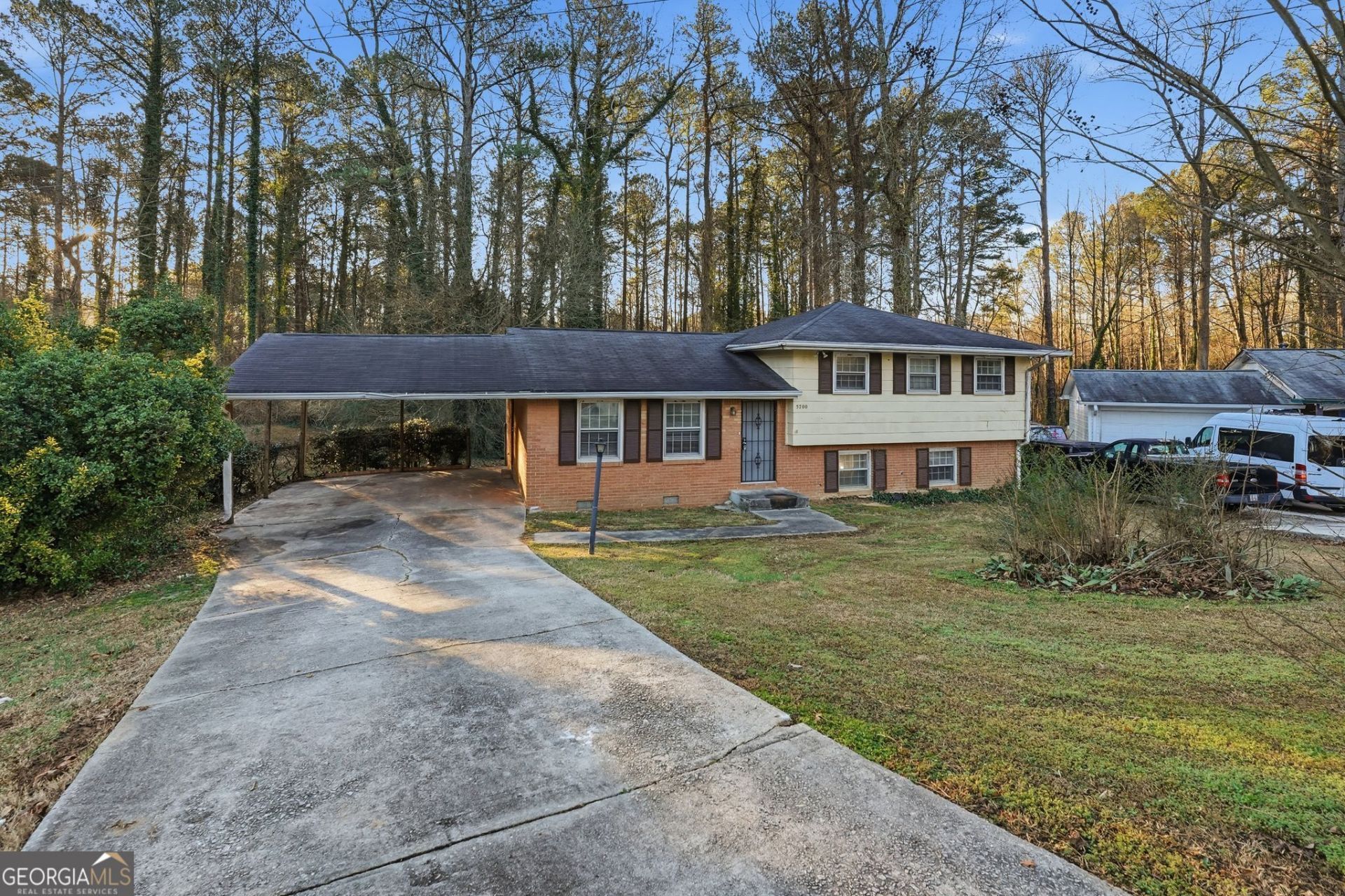 5700 Deerfield Trail, Atlanta, GA 30349 Main Photo