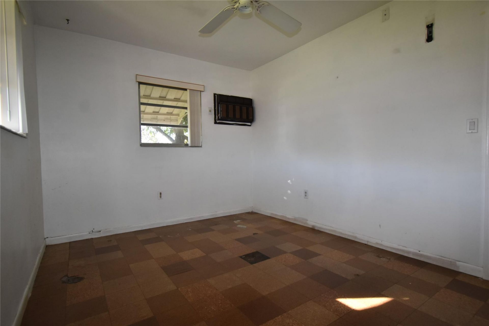 1100 N 71st Avenue, Hollywood, FL 33024 Photo